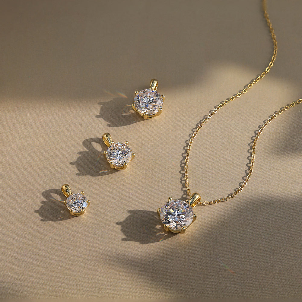 Moissanit halsband i silver för dam – klassisk design med sex klor sveabuy